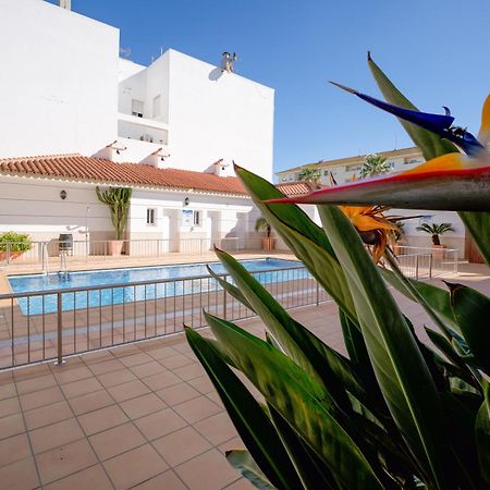 Hotel Apartamentos Loto Conil Conil De La Frontera Luaran gambar