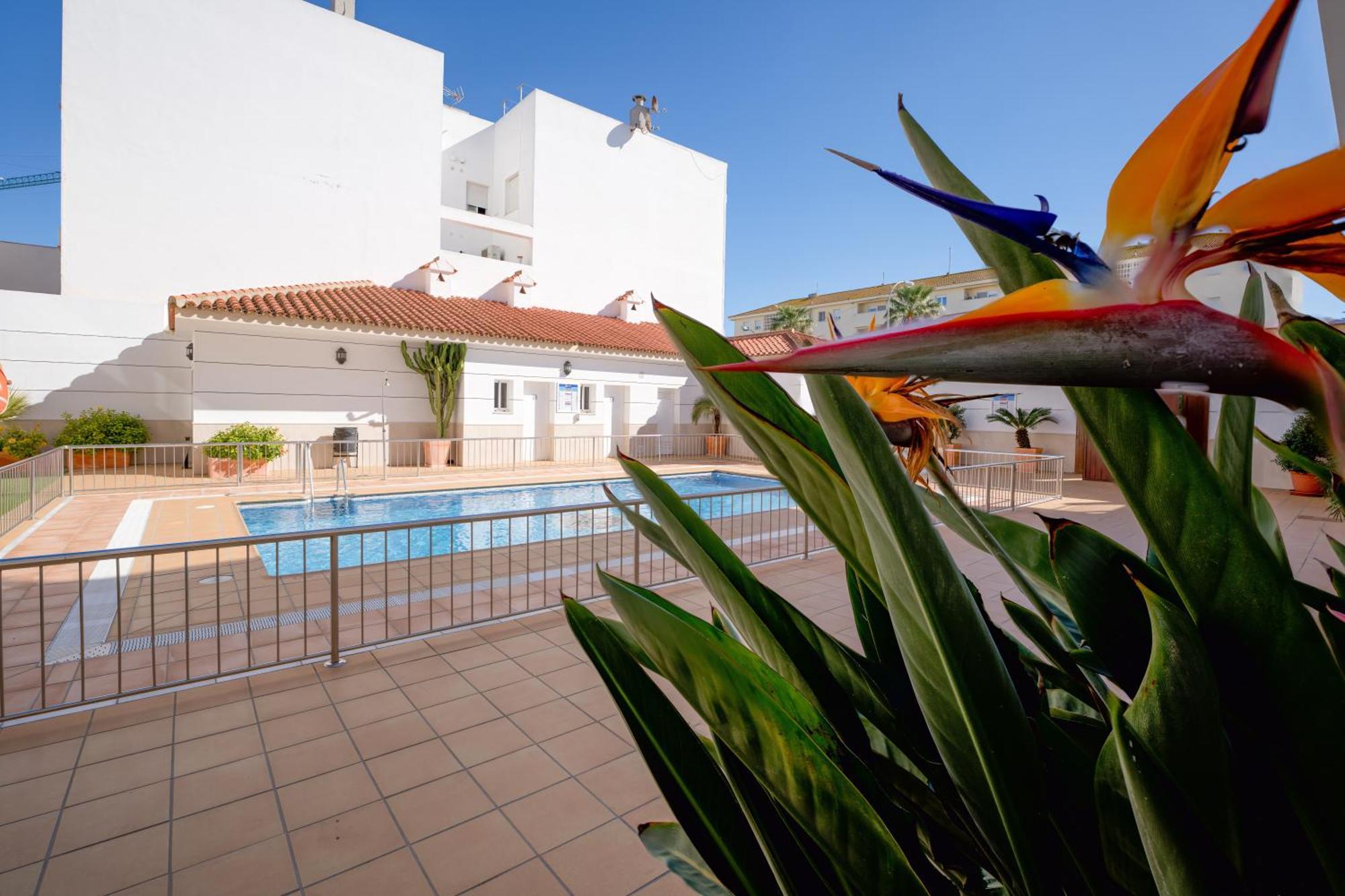 Hotel Apartamentos Loto Conil Conil De La Frontera Luaran gambar