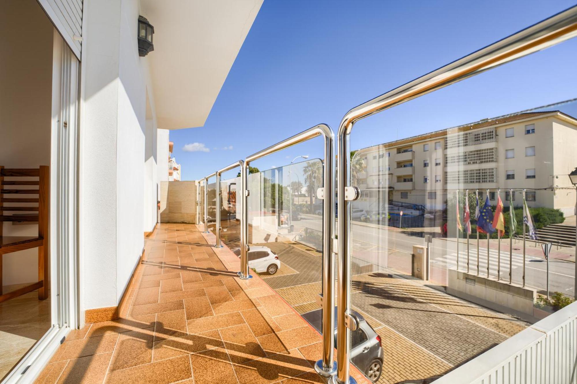 Hotel Apartamentos Loto Conil Conil De La Frontera Luaran gambar