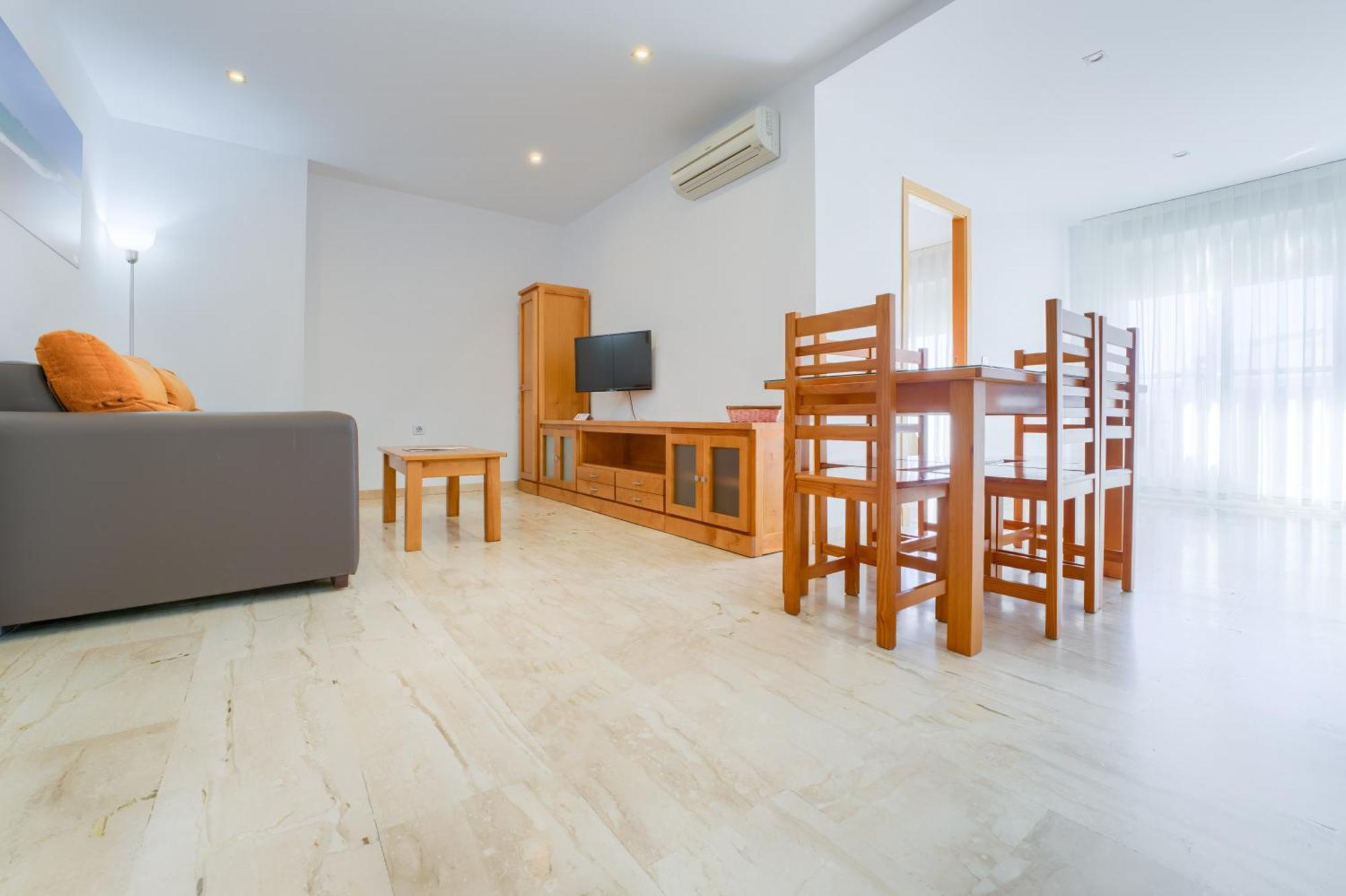 Hotel Apartamentos Loto Conil Conil De La Frontera Luaran gambar