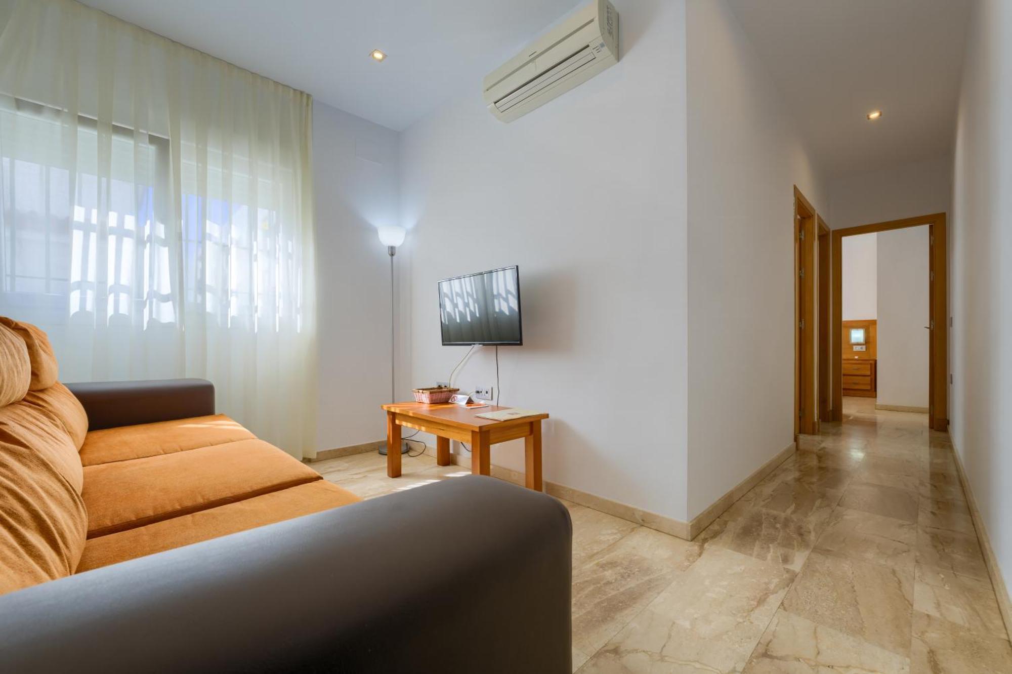 Hotel Apartamentos Loto Conil Conil De La Frontera Luaran gambar