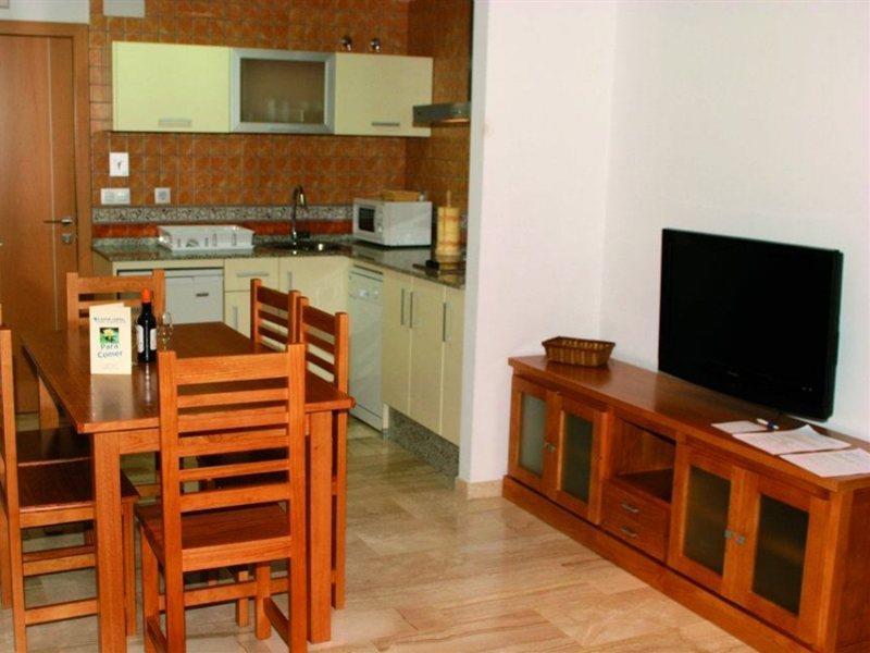 Hotel Apartamentos Loto Conil Conil De La Frontera Luaran gambar