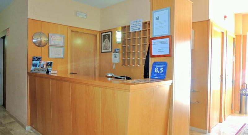 Hotel Apartamentos Loto Conil Conil De La Frontera Luaran gambar