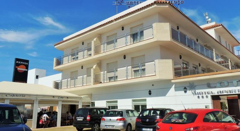 Hotel Apartamentos Loto Conil Conil De La Frontera Luaran gambar