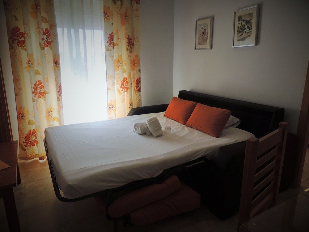 Hotel Apartamentos Loto Conil Conil De La Frontera Luaran gambar