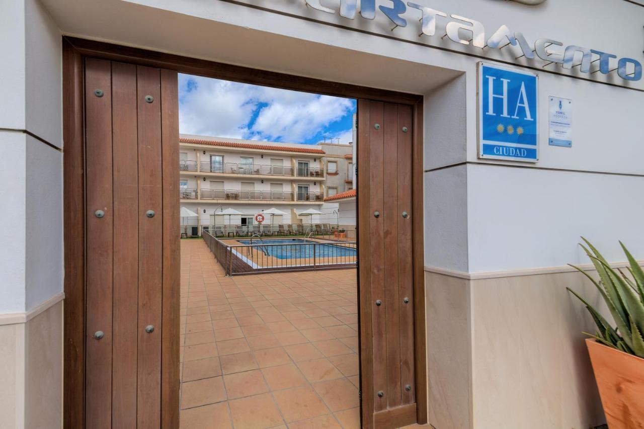 Hotel Apartamentos Loto Conil Conil De La Frontera Luaran gambar